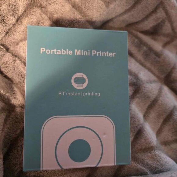 Luqeeg Inkless Label Printer, Portable Mini Thermal Printer - Picture 2 of 7